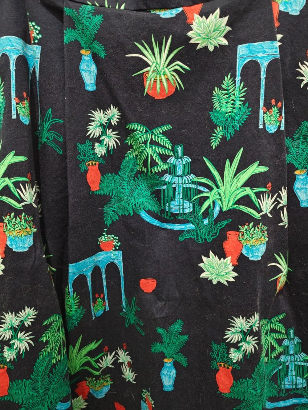 Ann Taylor Factory Garden/Plant-Print Skirt Size 4P - Picture 3 of 4